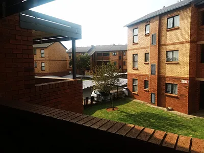 2 Bedroom Apartment To Rent in Pretoria - XP7h.webp
