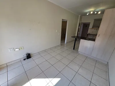 1 Bedroom Townhouse To Rent in Pretoria - QAsC.webp