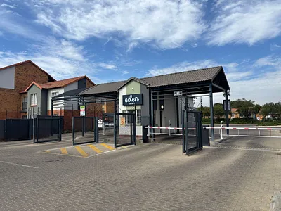 2 Bedroom Apartment To Rent in Pretoria - I8hA.webp