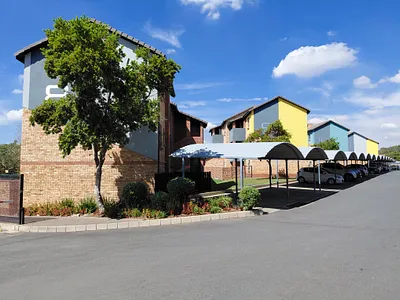 2 Bedroom Apartment To Rent in Midrand - QEW2.webp