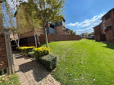 2 Bedroom Apartment To Rent in Midrand - mJyH.webp