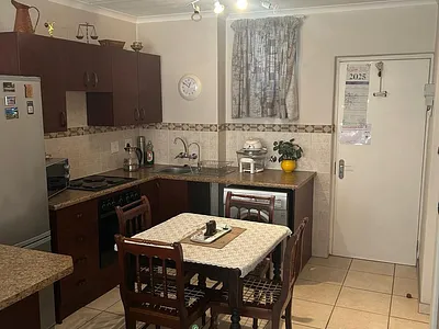 2 Bedroom Apartment To Rent in Pretoria - z0kL.webp