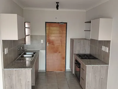 2 Bedroom Apartment To Rent in Pretoria - grDF.webp