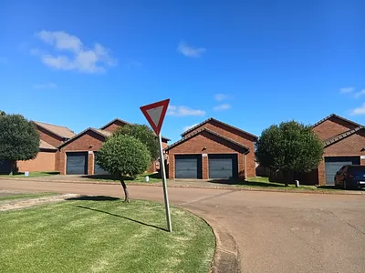 4 Bedroom Apartment To Rent in Akasia - FHLJ.webp
