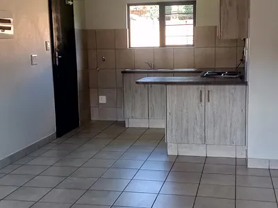 2 Bedroom Apartment To Rent in Pretoria - HJya.webp