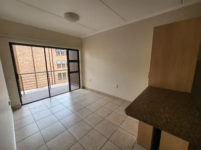 1 Bedroom Apartment For Sale in Pretoria - kMbv.webp