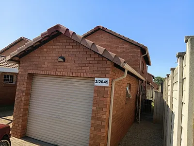 3 Bedroom Townhouse To Rent in Akasia - Vba5.webp
