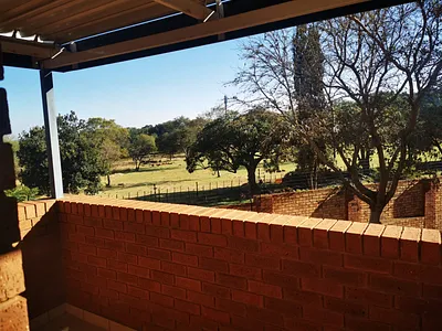 2 Bedroom Apartment To Rent in Pretoria - kWNr.webp