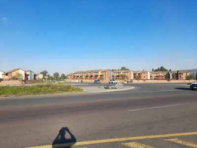 2 Bedroom Apartment For Sale in Johannesburg - IwQF.webp