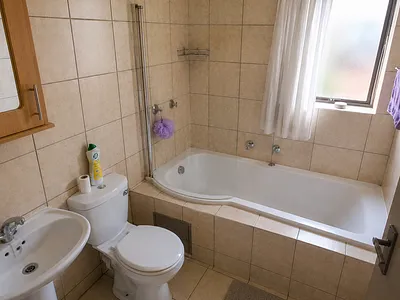 2 Bedroom Apartment For Sale in Pretoria - gymV.webp
