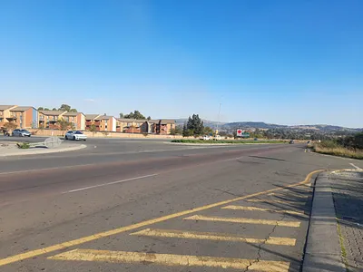 2 Bedroom Apartment For Sale in Johannesburg - U30O.webp