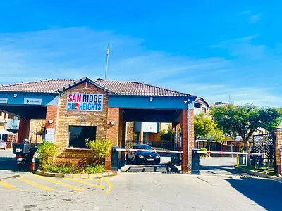 2 Bedroom Apartment For Sale in Midrand - kSE7.webp