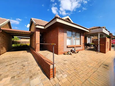 2 Bedroom House For Sale in Pretoria - 0TS3.webp