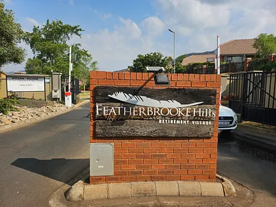 2 Bedroom Apartment To Rent in Krugersdorp - DVqJ.webp