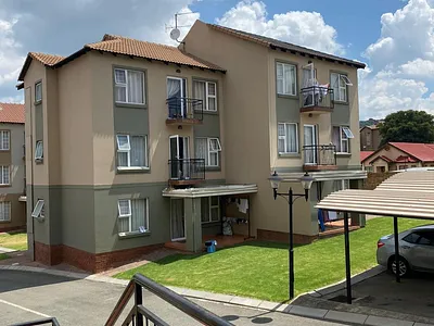 2 Bedroom Apartment To Rent in Johannesburg - Yerz.webp