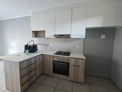 2 Bedroom Apartment To Rent in Midrand - LusL.webp