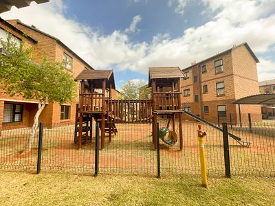 2 Bedroom Apartment To Rent in Pretoria - mBJi.webp