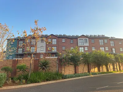 2 Bedroom Apartment To Rent in Pretoria - btLR.webp