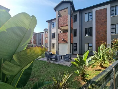 2 Bedroom Apartment To Rent in Centurion - d28A.webp