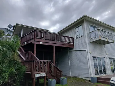 4 Bedroom House For Sale in Morgans Bay - T4tI.webp