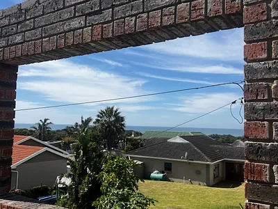 6 Bedroom House For Sale in East London - P1Ya.webp