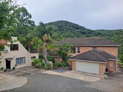10 Bedroom House For Sale in East London - WNZ4.webp