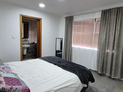 3 Bedroom Apartment For Sale in Mossel Bay - jHes.webp