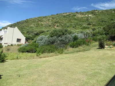 2 Bedroom Apartment To Rent in Mossel Bay - gFrl.webp