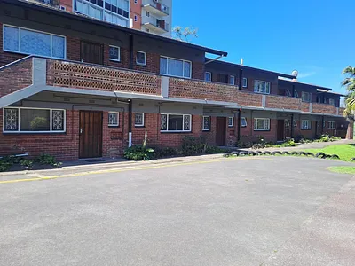 2 Bedroom Apartment For Sale in Pinetown - k94y.webp