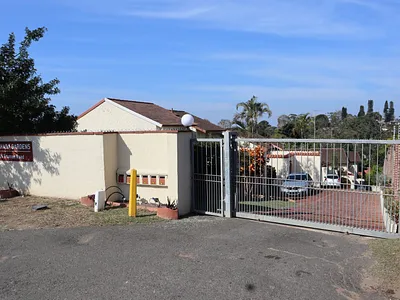 2 Bedroom Townhouse For Sale in Pinetown - img