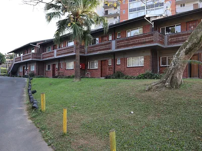2 Bedroom Apartment For Sale in Pinetown - uNcr.webp