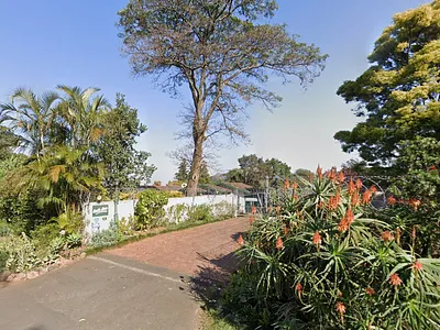 3 Bedroom Townhouse For Sale in Kloof - 2w3S.webp