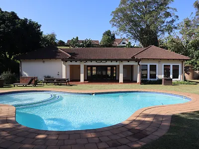 2 Bedroom Apartment For Sale in Hillcrest - img