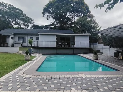 4 Bedroom House For Sale in Pinetown - 5493.webp