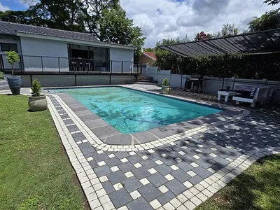 4 Bedroom House For Sale in Pinetown - ucg4.webp