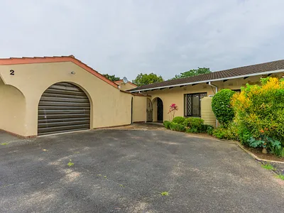 3 Bedroom Townhouse For Sale in Pinetown - nN0q.webp