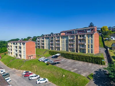 2 Bedroom Apartment To Rent in Pinetown - GgTj.webp