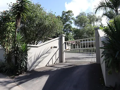 3 Bedroom House To Rent in Pinetown - FSQ9.webp