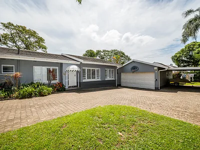 5 Bedroom House For Sale in Pinetown - klj1.webp