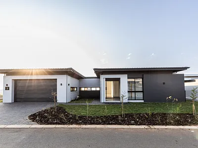 4 Bedroom House For Sale in Umhlanga - AWC4.webp