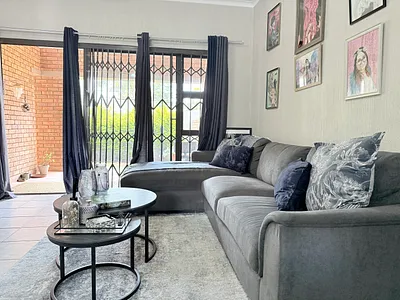 2 Bedroom Townhouse For Sale in Roodepoort - RWbC.webp