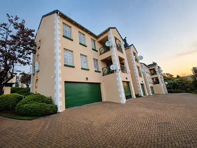 3 Bedroom Townhouse For Sale in Pretoria - mY2m.webp