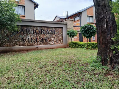 3 Bedroom Apartment For Sale in Pretoria - 8yUc.webp