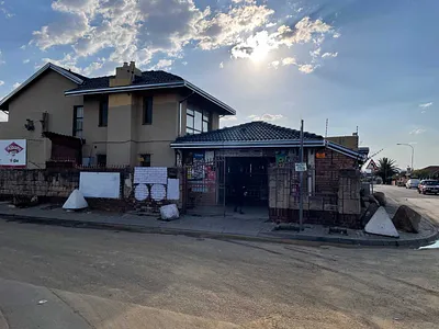 2 Bedroom House For Sale in Mamelodi, Pretoria - FgpX.webp