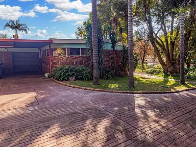 3 Bedroom House To Rent in Pretoria - 2nHX.webp