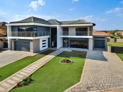 6 Bedroom House For Sale in Pretoria - img