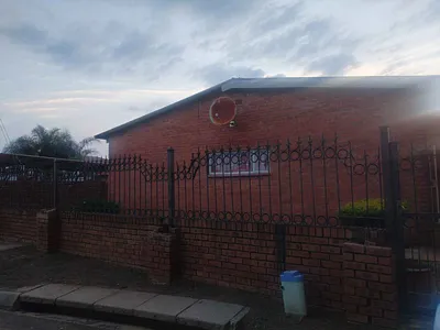 3 Bedroom House To Rent in Eersterust, Pretoria - 6EOq.webp