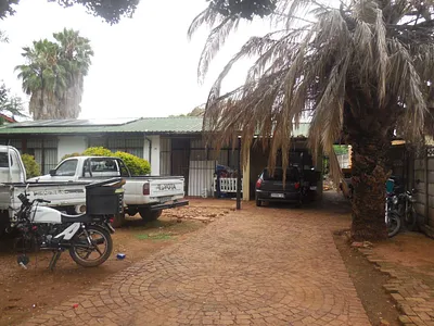 4 Bedroom House To Rent in Pretoria - j5Pk.webp