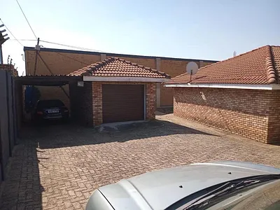 3 Bedroom House To Rent in Pretoria - img