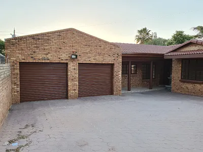 3 Bedroom House For Sale in Pretoria - 4Bba.webp